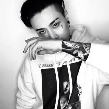 精选优质男生高清头像图片 帅气男生真人气质微信图片大全