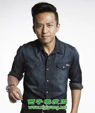 帅哥邓超最新发型 大背头斜刘海都受欢迎