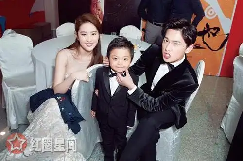 杨洋的理想型刘亦菲是真的吗 刘亦菲杨洋再秀恩爱撒狗粮