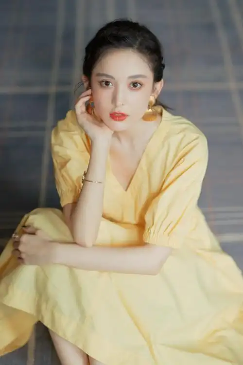 古力娜扎精致复古写真图片14