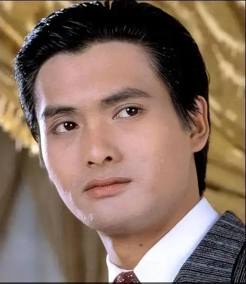 68岁周润发近照看着心酸手臂皮包骨全是疙瘩晚年患糖尿病