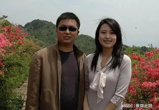 嫁70岁老头,被曝"四个老公",央视主持的谣言比明星还疯狂!