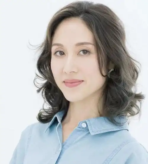 45岁的女人留什么发型(45岁的女人留什么发型合适)中年女人如何留适合