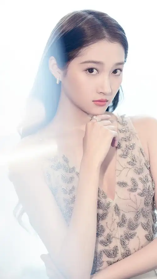 关晓彤仙气甜美手机壁纸