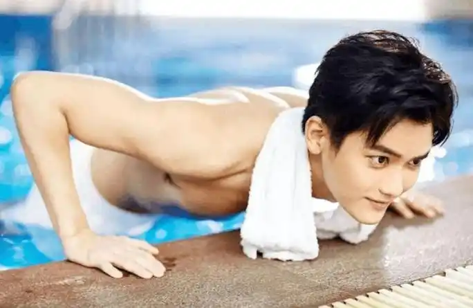 帅哥露j(男星身材没料还敢露) - 赤虎壹号