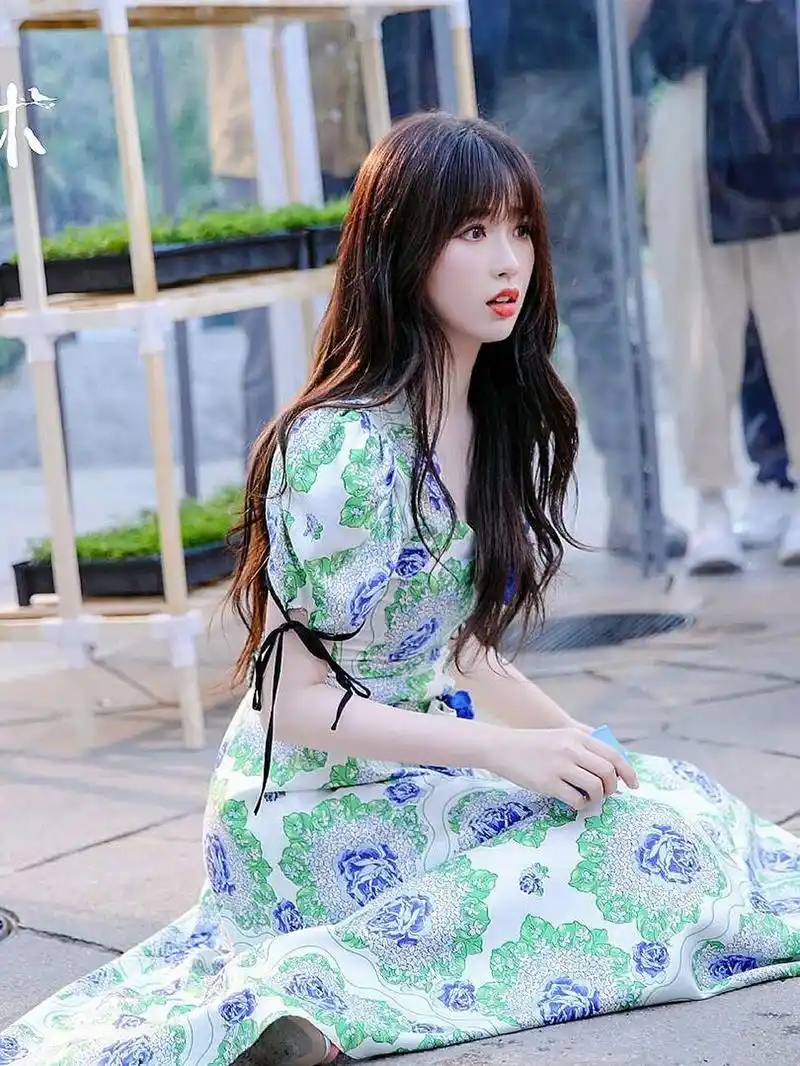 虞美人(虞书欣)高清壁纸分享