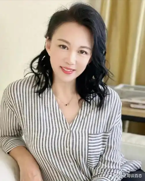 1966年,马丽在北京一个寻常家庭诞生.