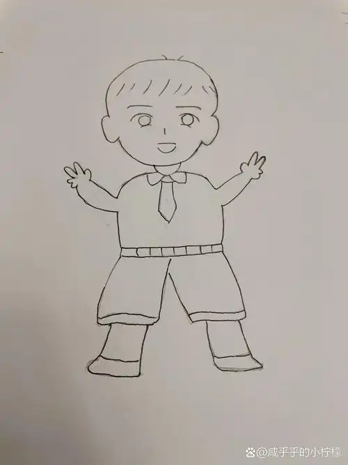 幼儿园小男孩自画像简笔画