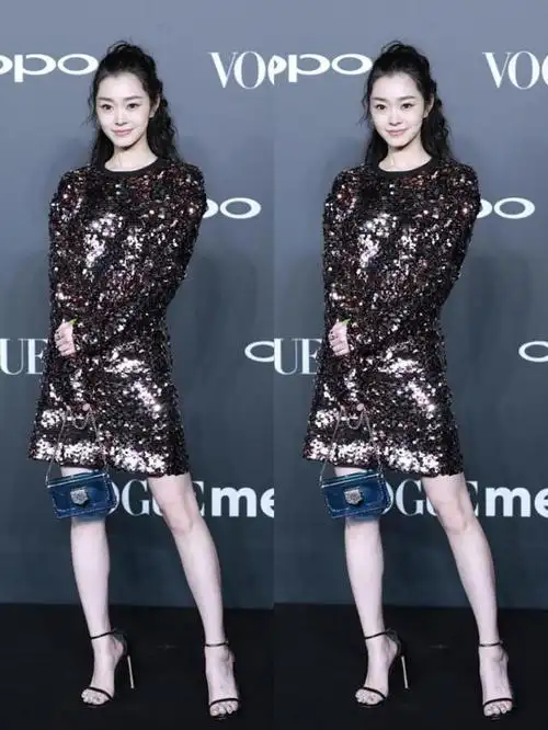 宋轶的身材和长相挺"混搭"的,长得很有古代感,曲线却很撩人