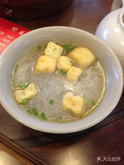 油豆腐粉丝汤