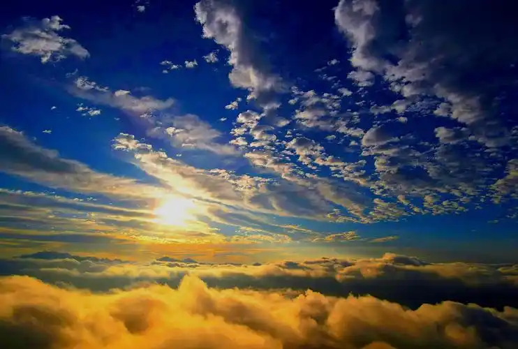 爱尼山乡云海视觉盛宴诱你没商量