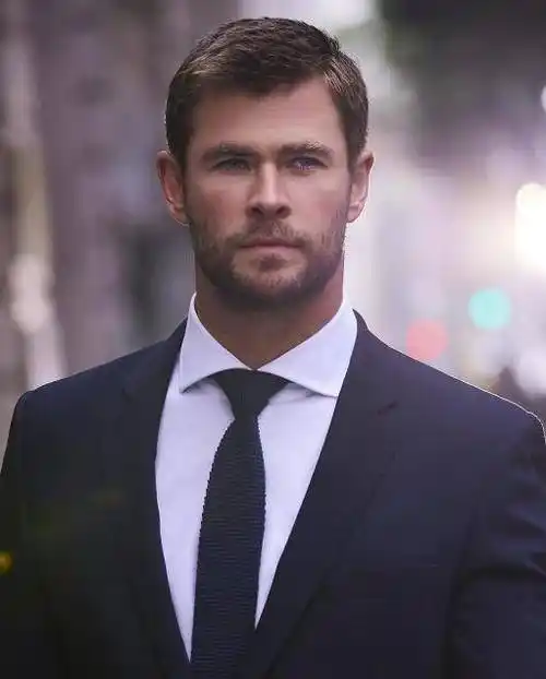 全球最帅百位男星完整名单,肖战第7,王一博第19,c罗垫底_亨利·卡维尔