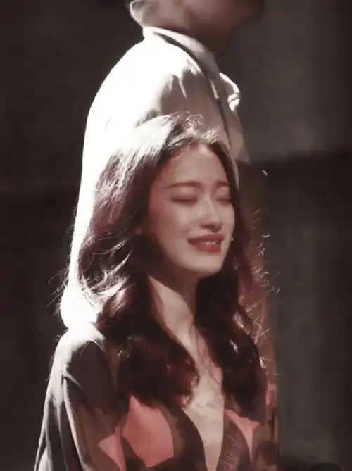 倪妮也会是一个时代.