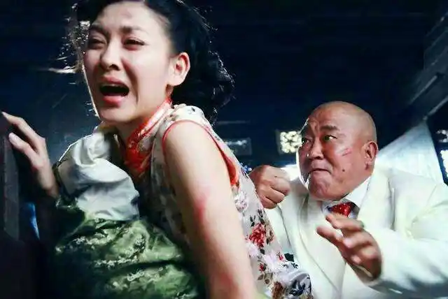 请问这张图的片名是什么?_?