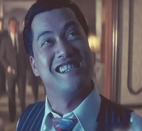 可吕良伟不知道的是,本来演"跛豪"这个角色的人选不止他一个,另外一个