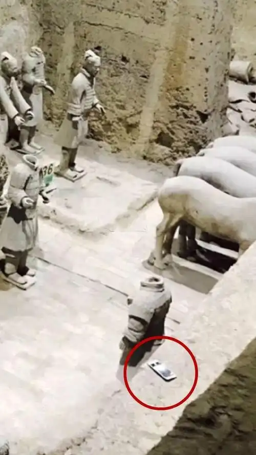 有个小伙就选择了去西安看兵马俑.