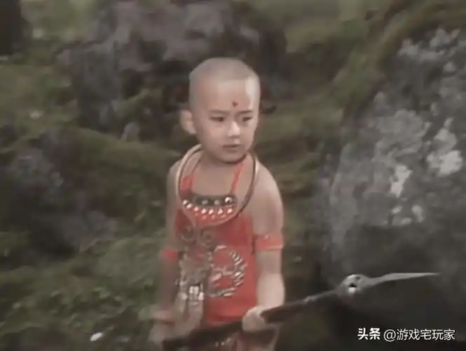 但令所有人都奇怪的是,出道即巅峰的赵欣培,在拍完红孩儿之后却再也