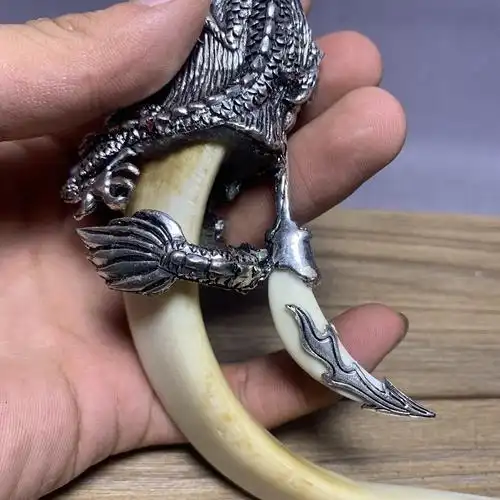保真野猪牙吊坠野猪獠牙镶嵌镀银银动物牙齿挂件景泰蓝关公套