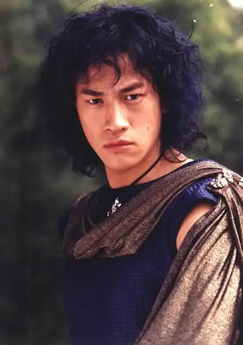 何润东3次告白孙俪被拒与柜姐9年地下恋现状曝光