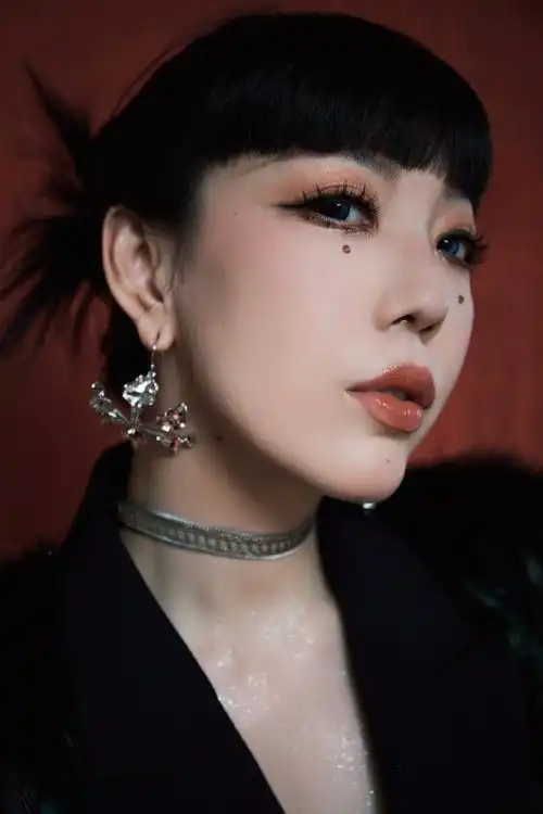 吴莫愁时隔三年再演绎李玟的自己