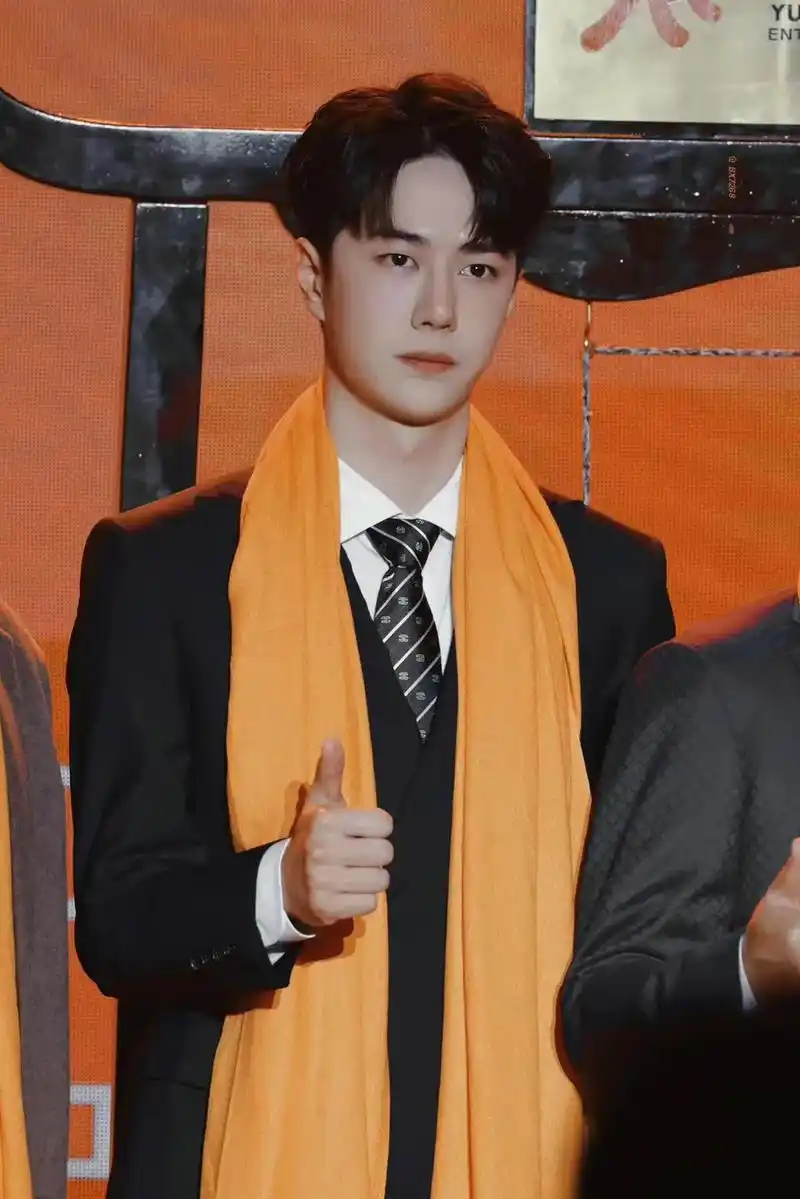 王一博成乐华娱乐股东 #肖战老公  "肖战老公,帅且成功  - 抖音