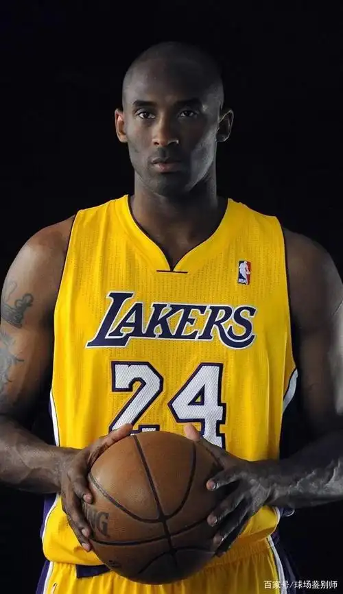 从8号到24号,从有头发到光头,科比高清大图壁纸,喜欢的收藏