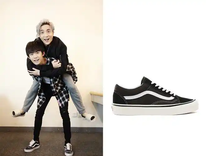 委员带你扒同款 | 从青涩弟弟蜕变成时尚男神的易烊千玺 — red scarf