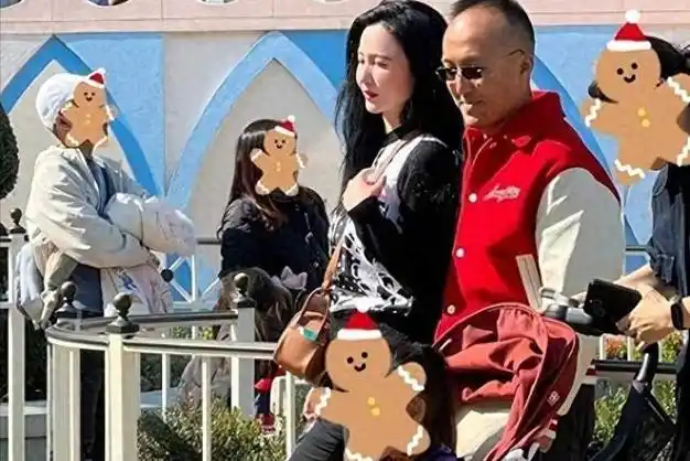 张萌一家三口的迪士尼之旅,虽然遭遇了一些小波折,但他们之间的感情却