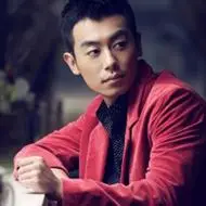 中国大陆男演员朱亚文头像图片