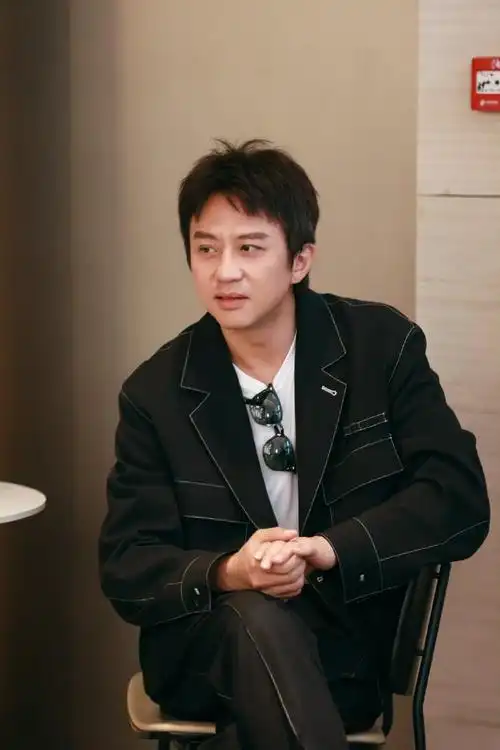 邓超保温杯用了4季