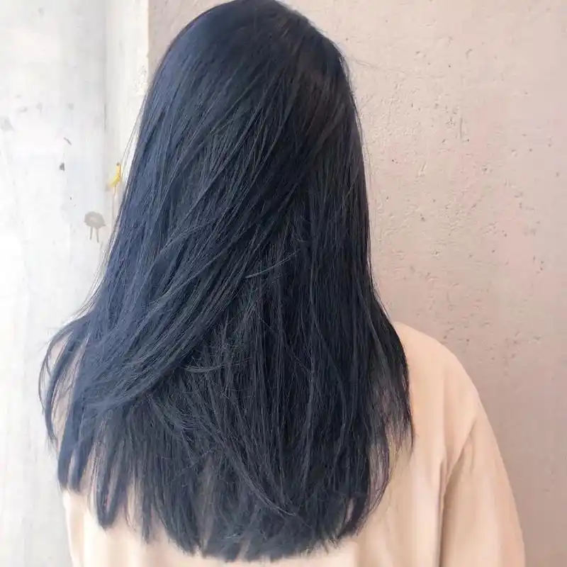 提到蓝黑色许多人都分不清,其实蓝黑色跟黑蓝色 - 抖音