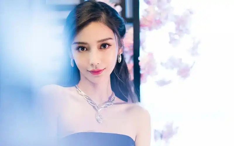 angelababy性感桌面壁纸-美女壁纸-高清美女图片-第3图-娟娟壁纸