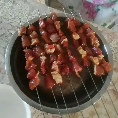 蜜汁烤肉串的做法_【图解】蜜汁烤肉串怎么做好吃_蜜汁烤肉串_家常
