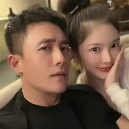 杜淳老婆王灿晒美照被嘲自恋,本尊亲自霸气回怼:女孩子就要自信_照片