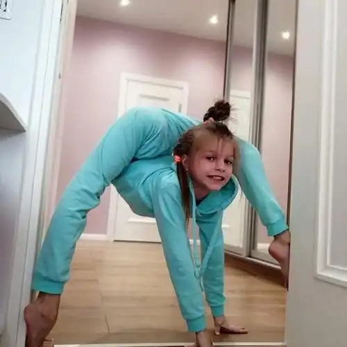 柔美世界  #超级劈叉  #270度