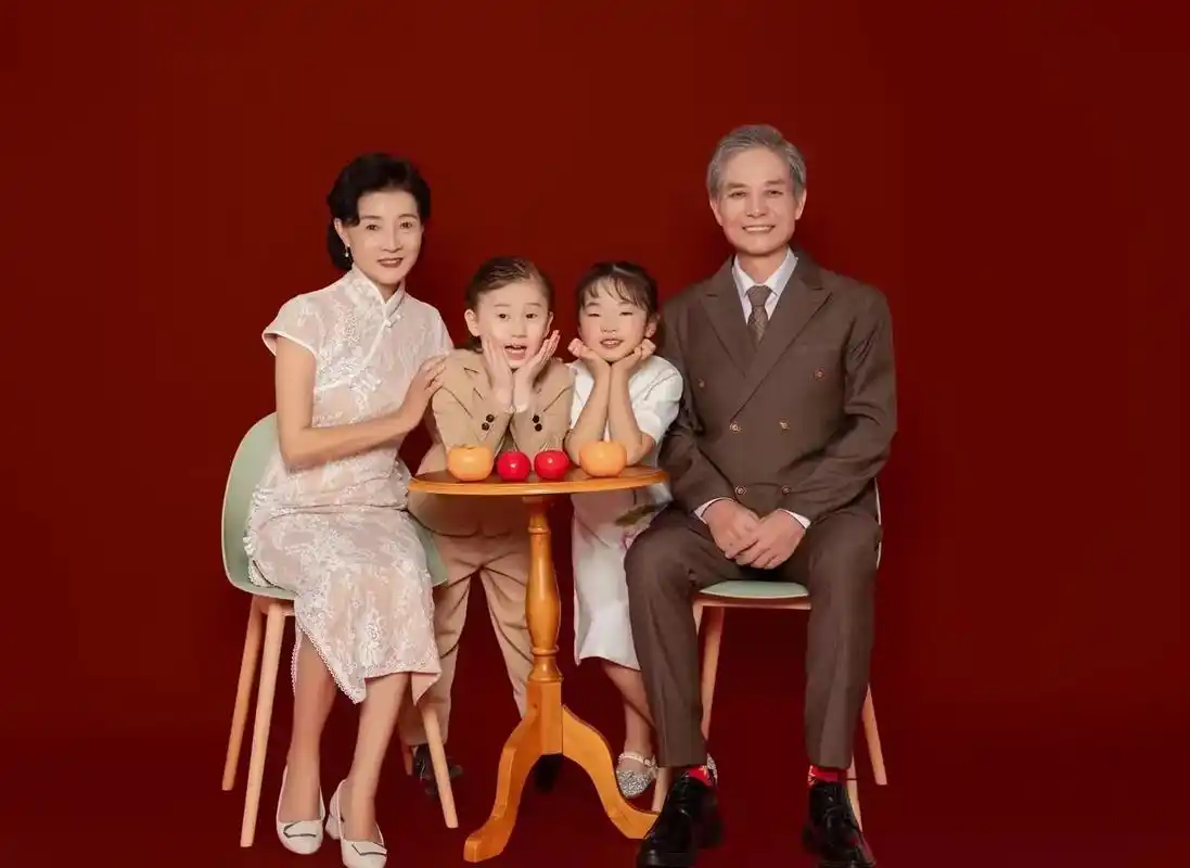中式旗袍全家福