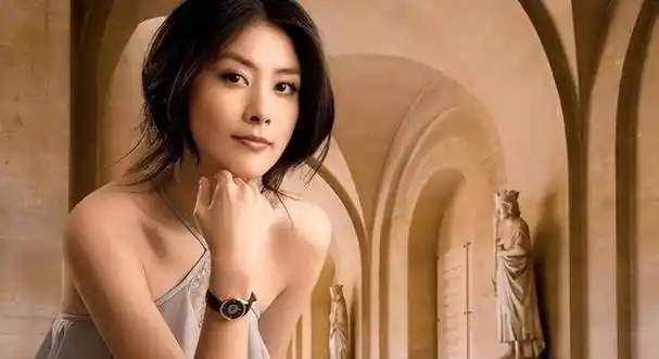 这7位女明星,个个漂亮有气质,为何娱乐圈无人敢"潜"_戚薇_陈慧琳_景甜