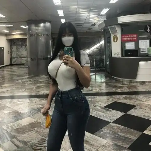 韩国e罩杯健身网红,大体重完美腰臀比,前凸后翘性感妩媚_网易订阅