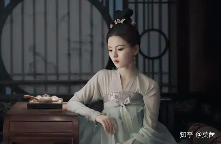 性感"翻车代表女星:陈红,殷桃,秦海璐,迪丽热巴,赵丽颖,赵露思,袁冰妍