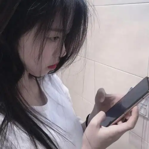 最流行的时尚女生头像 集美聚会快乐加倍