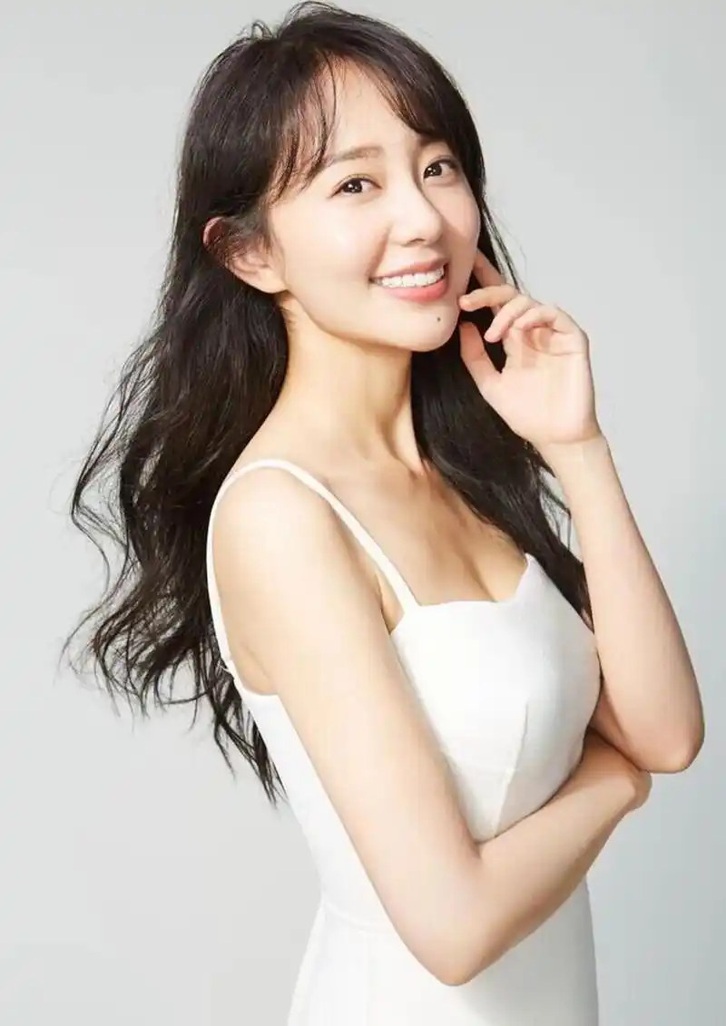 10-30万明星代言推荐·孙耀琦 演员,主持人 代言费 代表作品:《新还珠