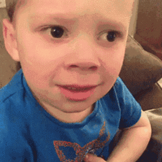 假笑男孩民咕咕权律二用了那么多年的网红表情包们都长大成这样了你还