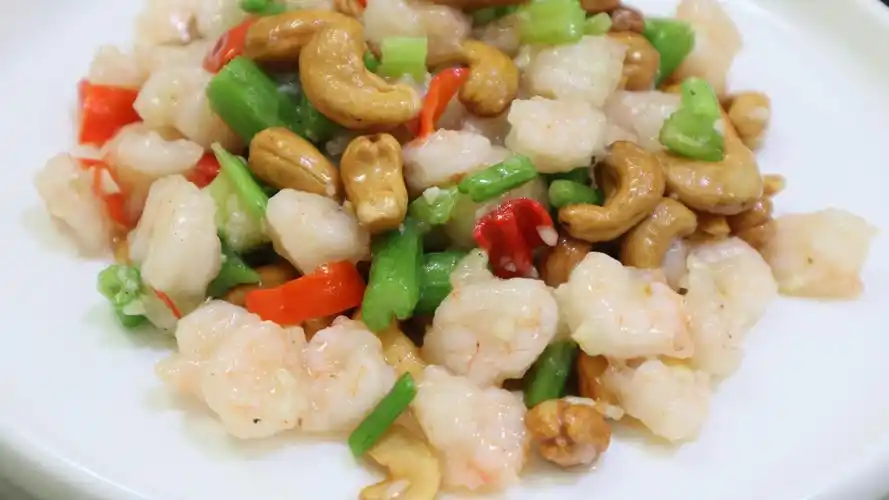 教你做腰果炒虾仁,清淡营养滑嫩脆爽,味道简直太赞了