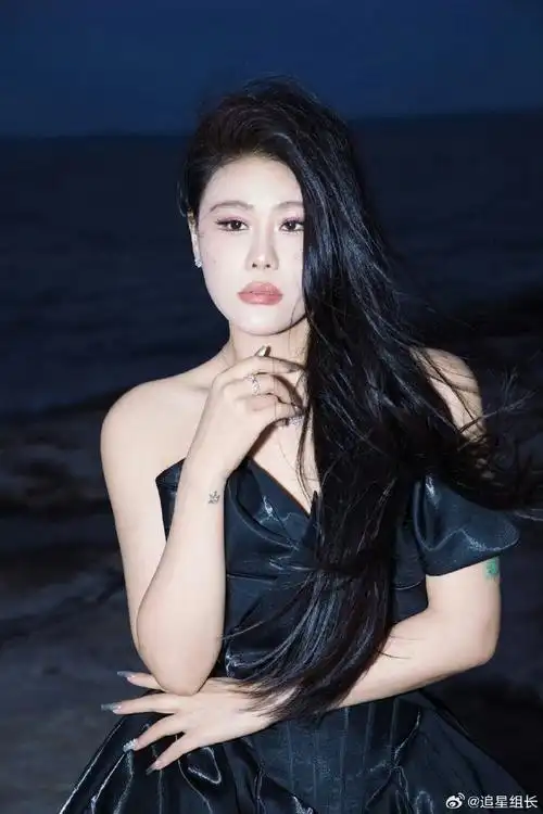 袁娅维五金造型