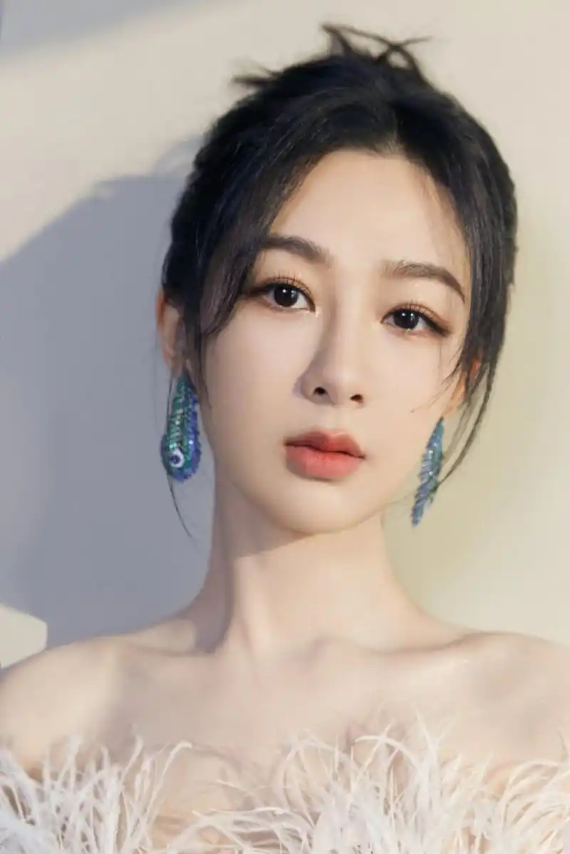 杨紫高清壁纸头像(六十一)[温暖]