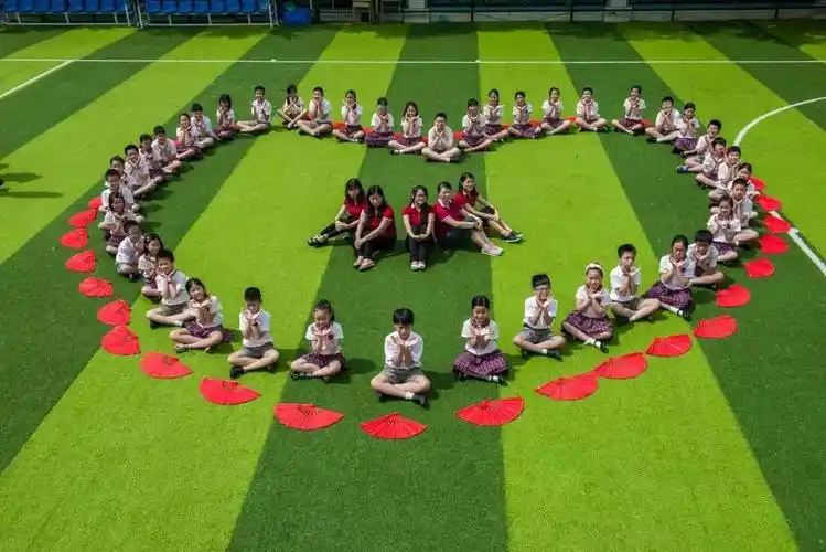 最美班级集体照我们的童年最美的故事