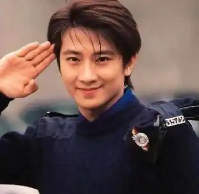 原创孙耀威结婚已经4年,低调这么久,感情依然很好