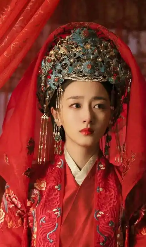 原创盘点影视剧中绝美的古装嫁衣凤冠霞帔春风面十里红妆不负卿