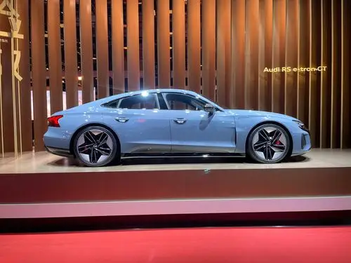 售价99800欧元起奥迪etrongt海外发售