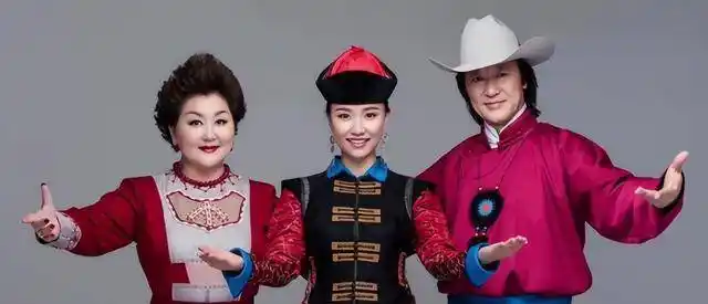 布仁巴雅尔逝世4年,妻子乌日娜还在悲痛,女儿是她的精神支柱_生活